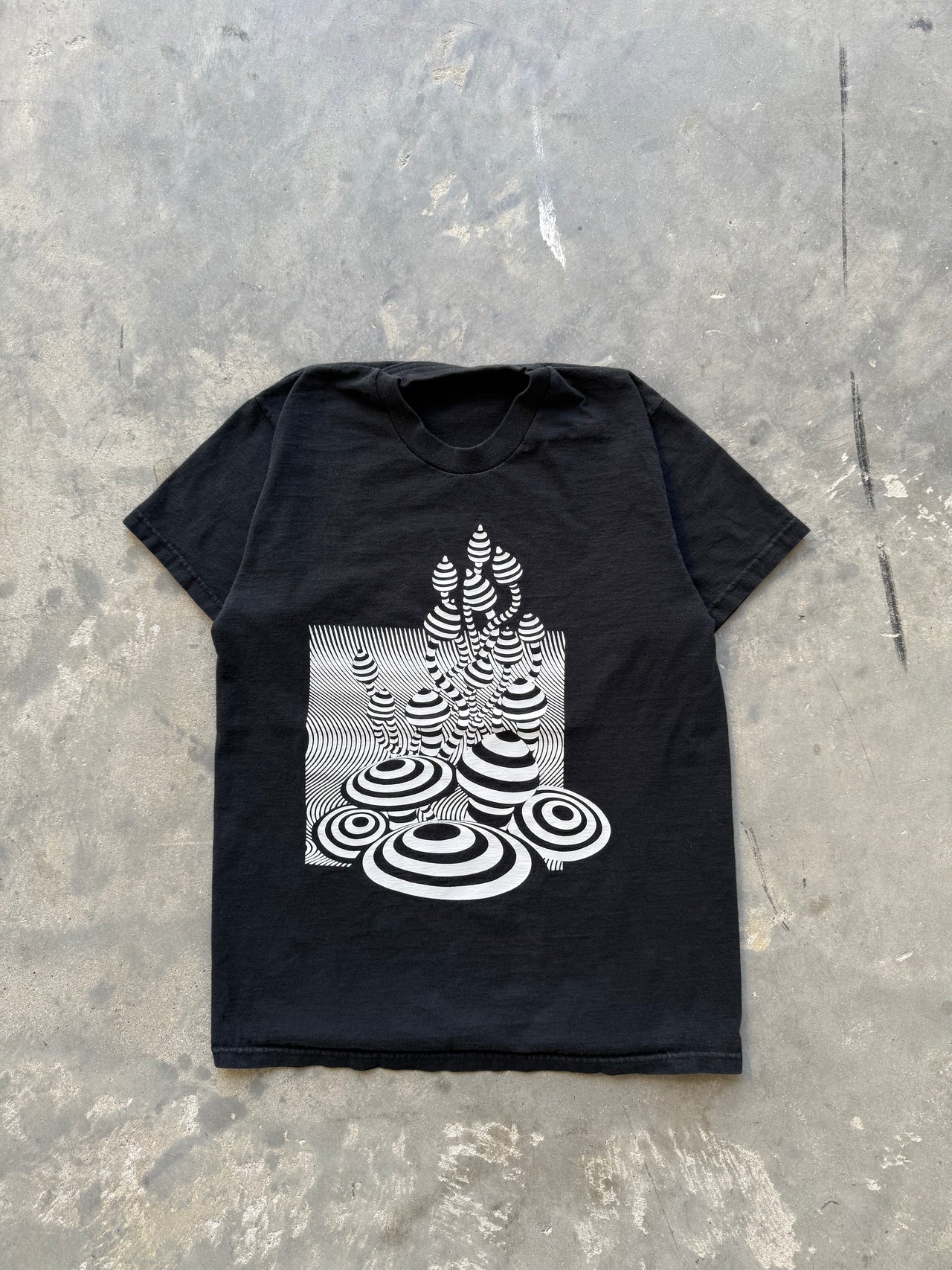 90’s PSYCHEDELIC MUSHROOM TEE MEDIUM