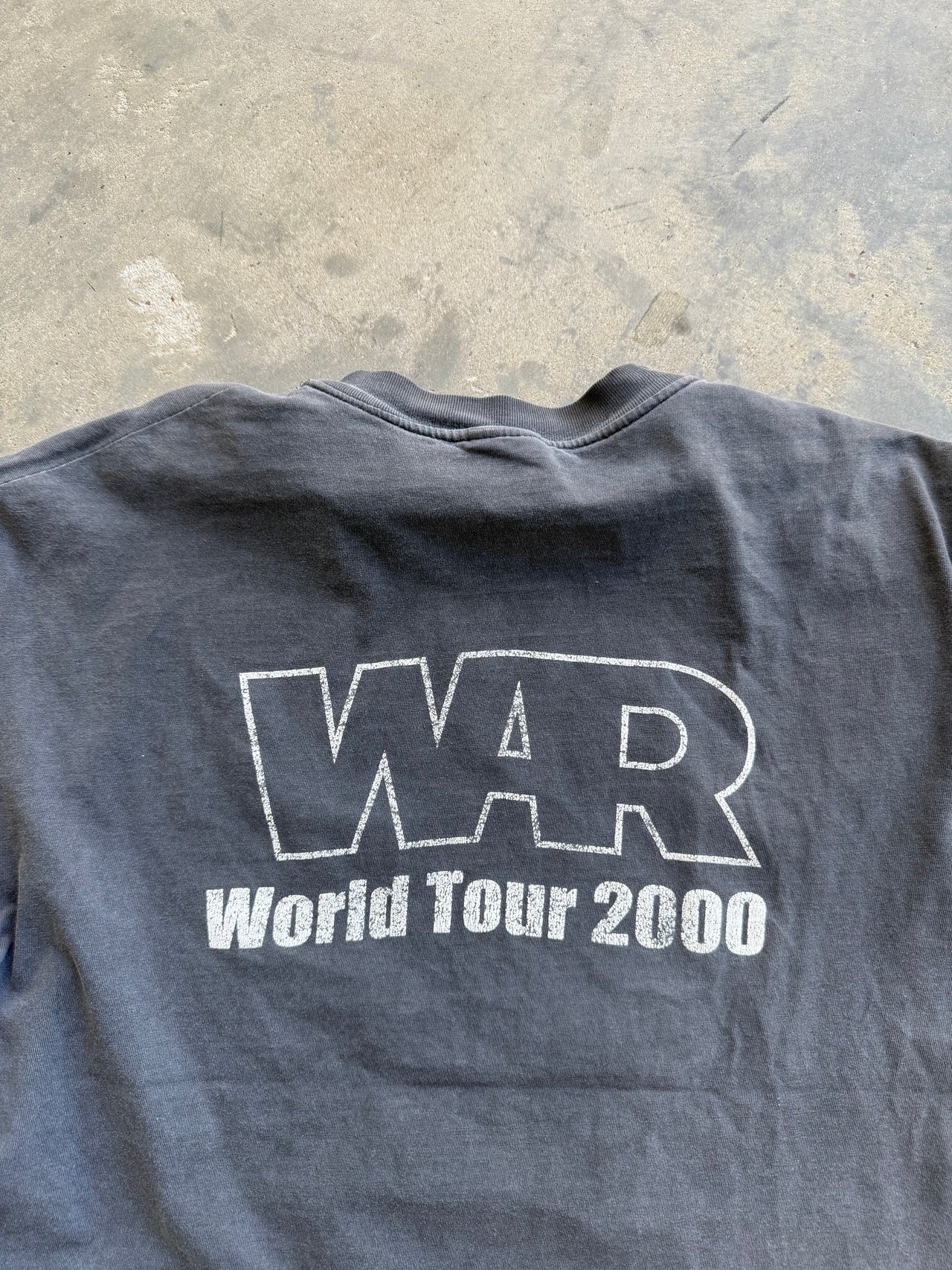 00’s WAR WORLD TOUR SMOKED FADED XL