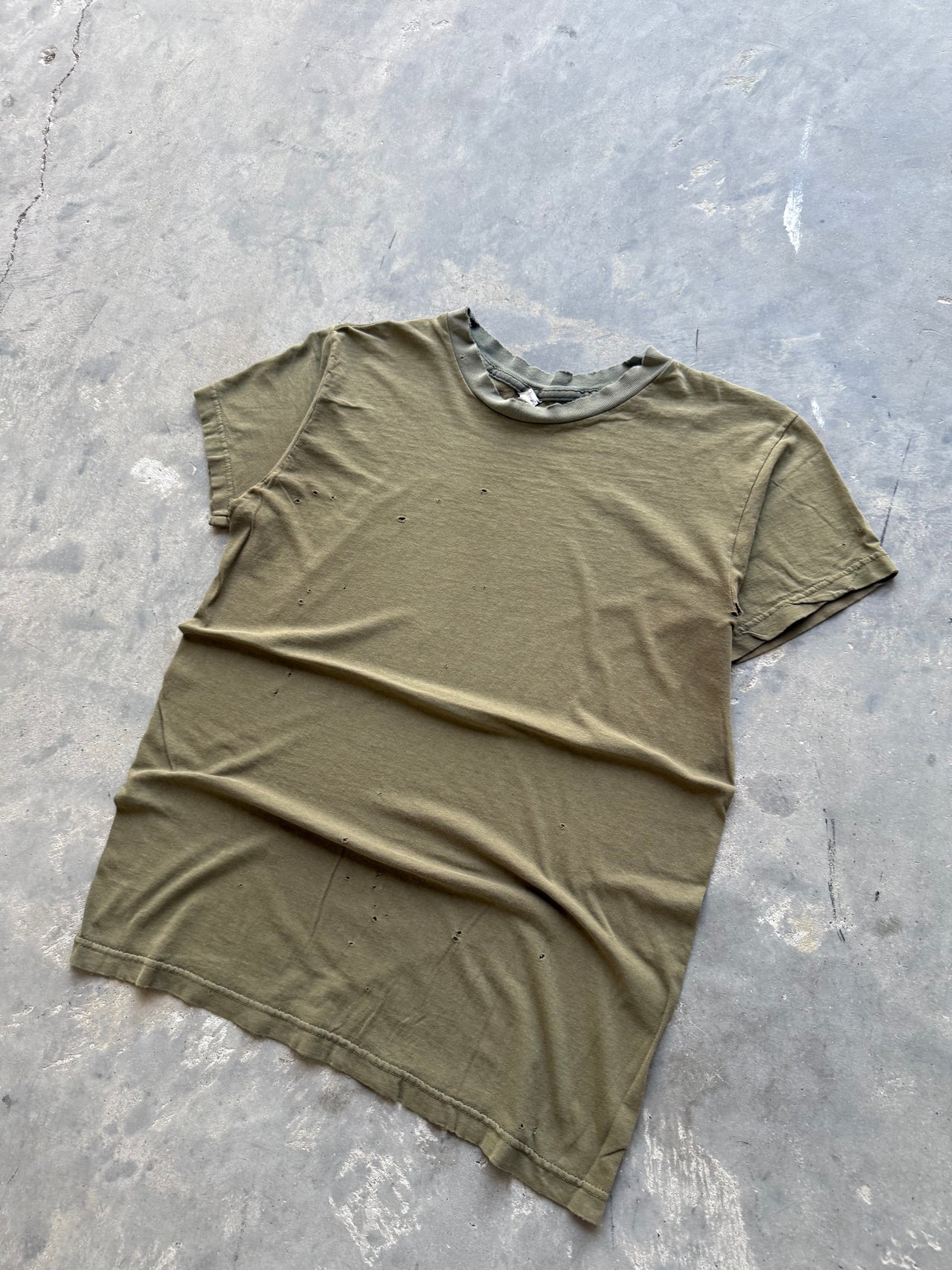 90’s VINTAGE 2 TONE FADED BLANK L