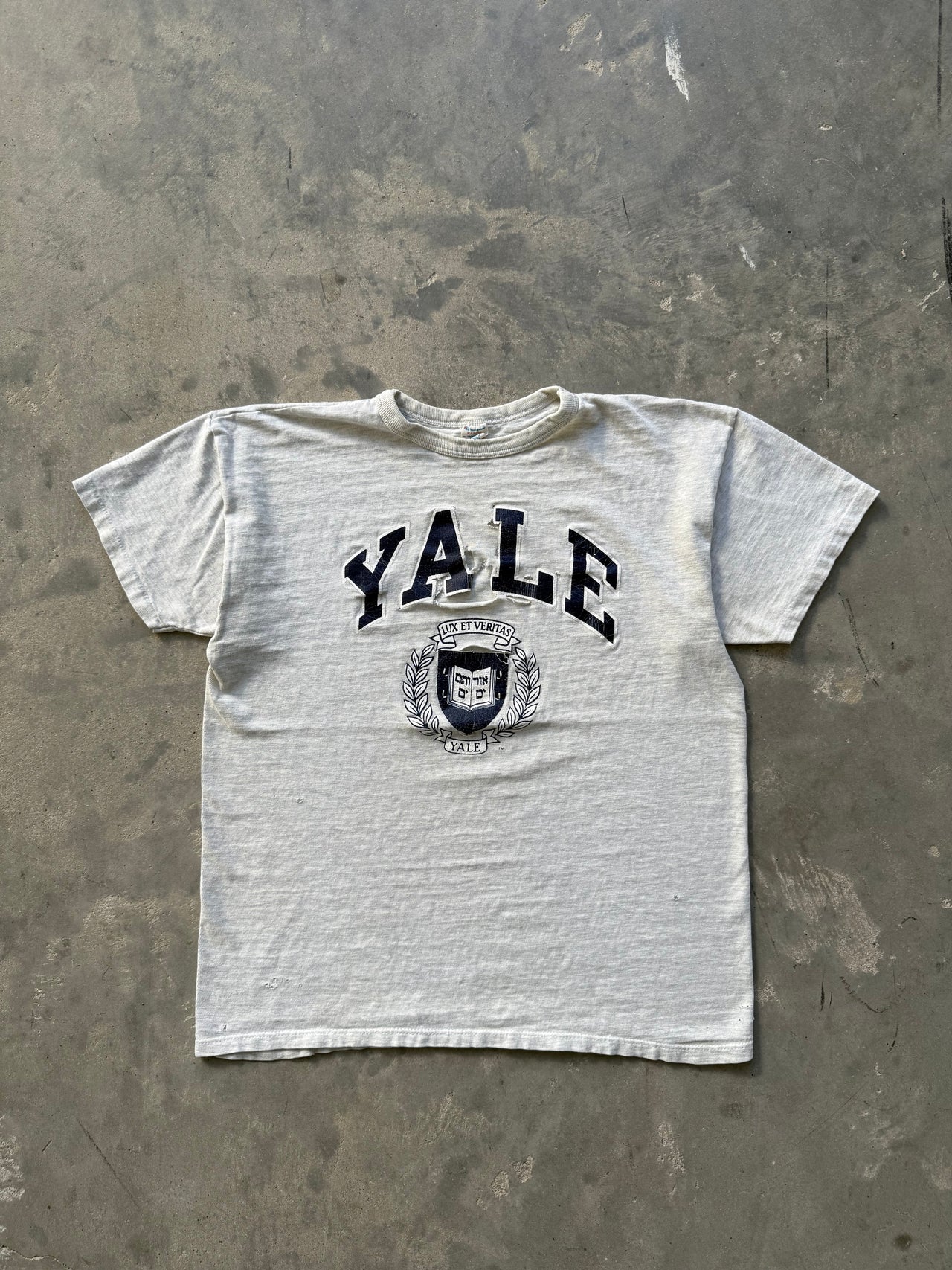 1970’s YALE COLLEGIATE THRASHED BOXY TEE LARGE