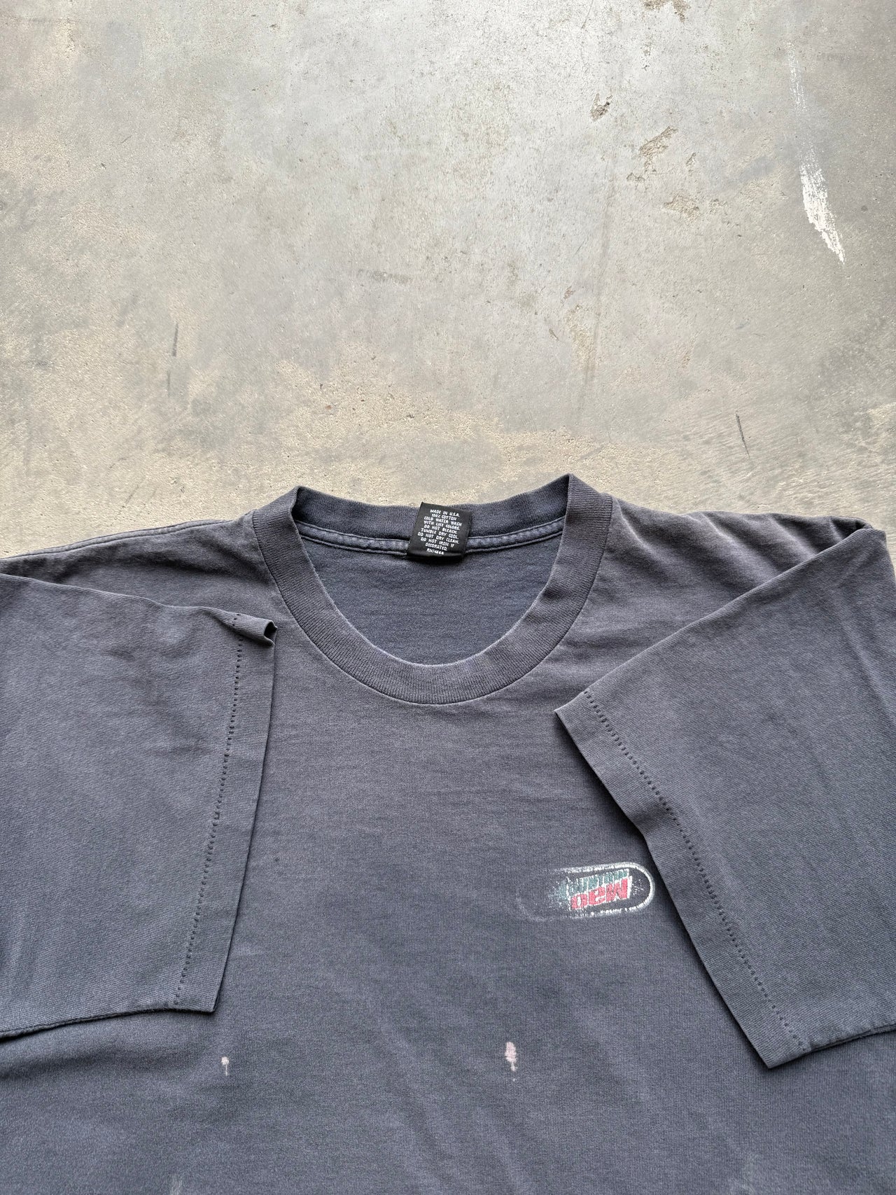 90’s MTN DEW FADED SMOKED DISTRESSED TEE XL