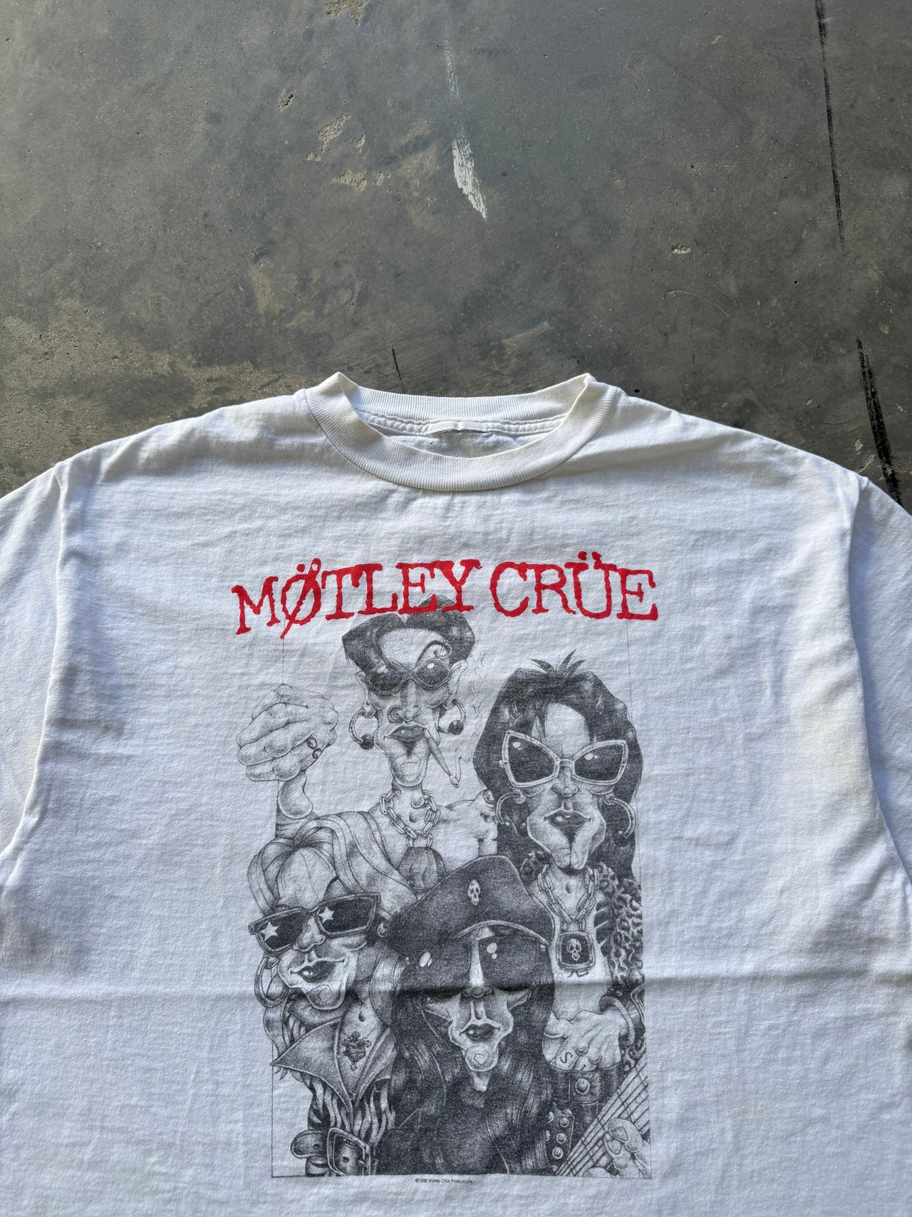 90’s MOTLEY CRUE CARICATURE BAND TEE XL