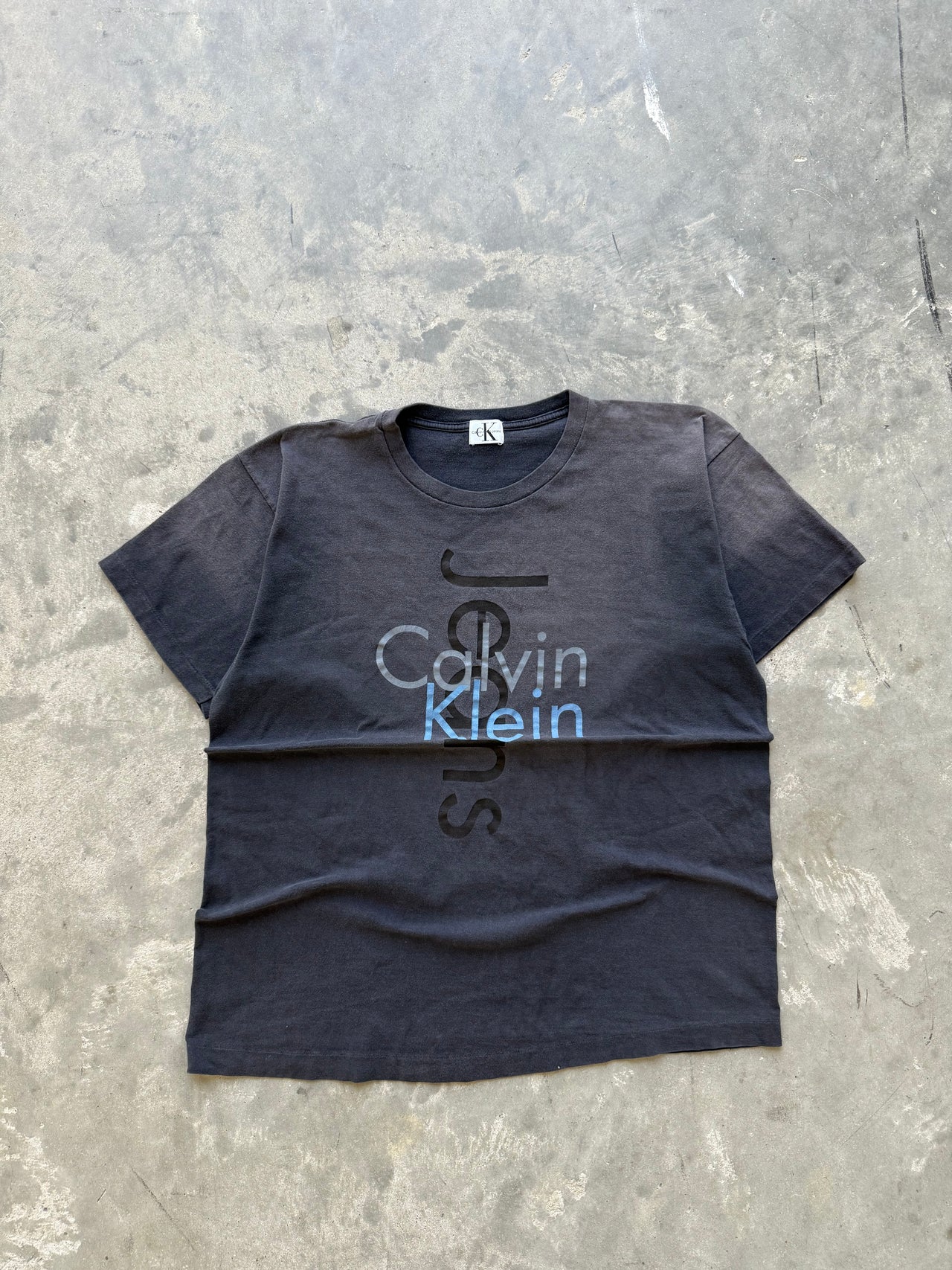 90’s SMOKED FADED CALVIN KLEIN TEE XL