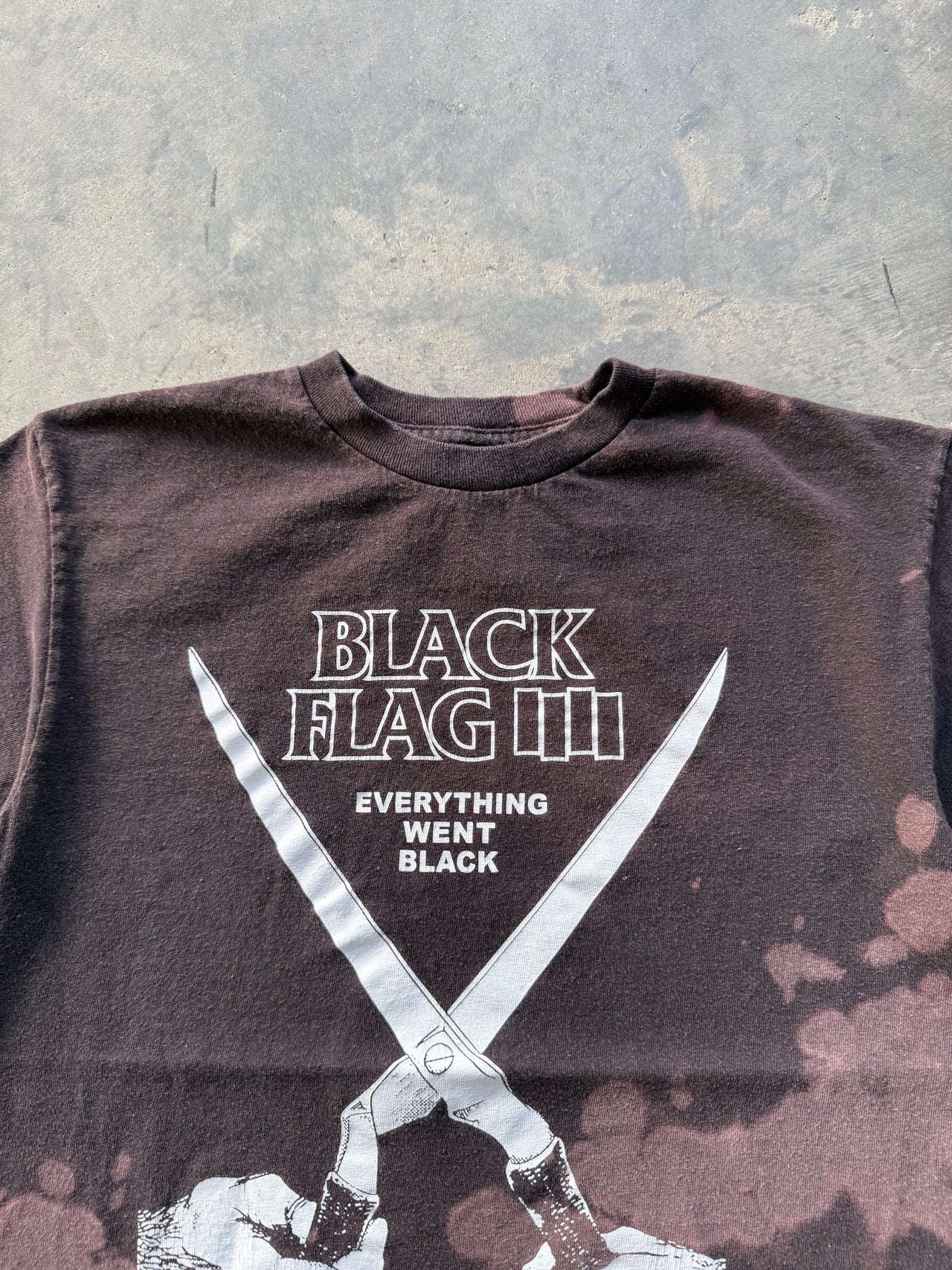 00’s BLACK FLAG FADED TEE SMALL