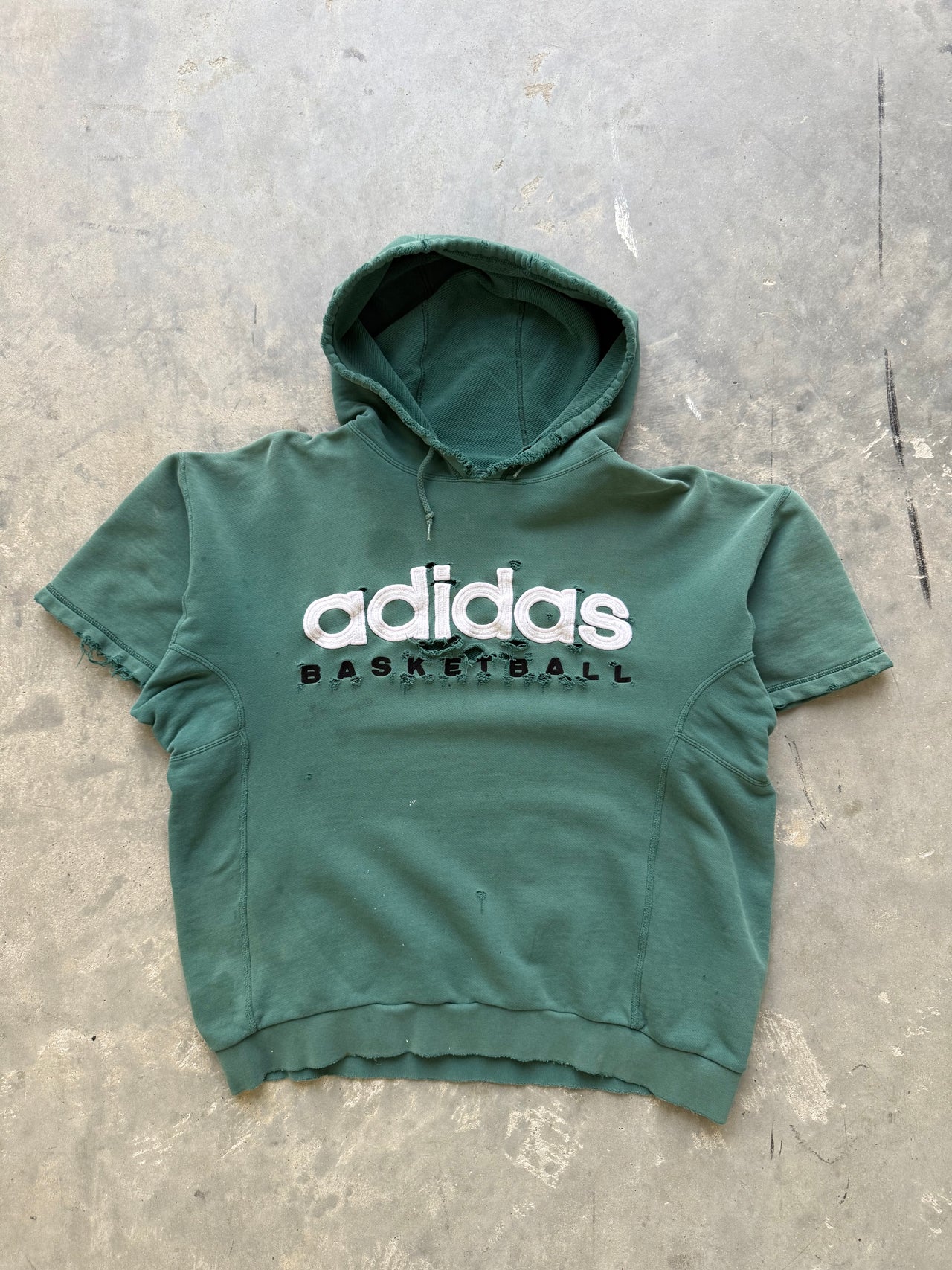 90’s ADIDAS GREEN TRASHED FADED SLEVELESS HOODIE XL