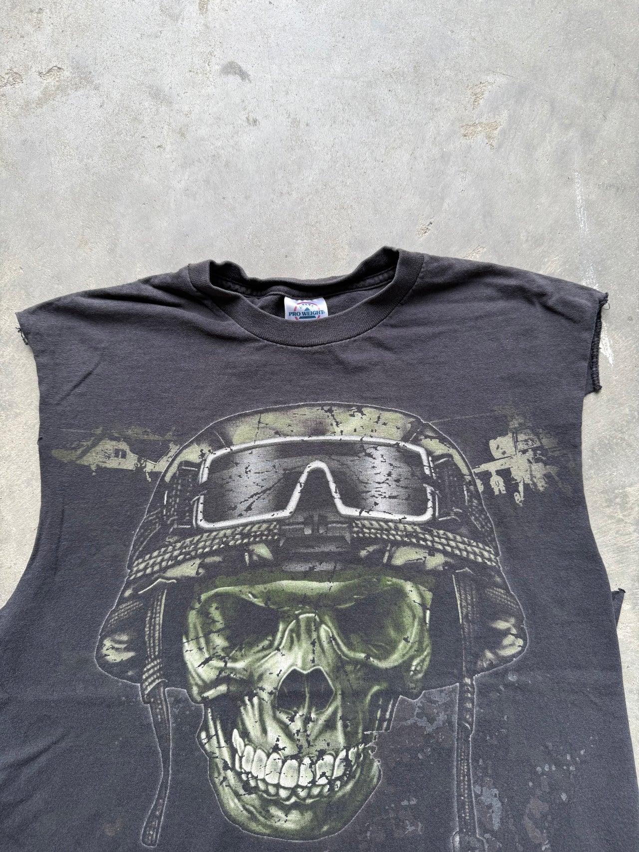 00’s CALL OF DUTY MODERN WARFARE 4 LARGE